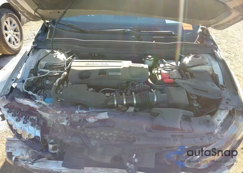 2018 Honda Accord Touring 2.0T z USA, uszkodzony, nr VIN 1HGCV2F98JA032613